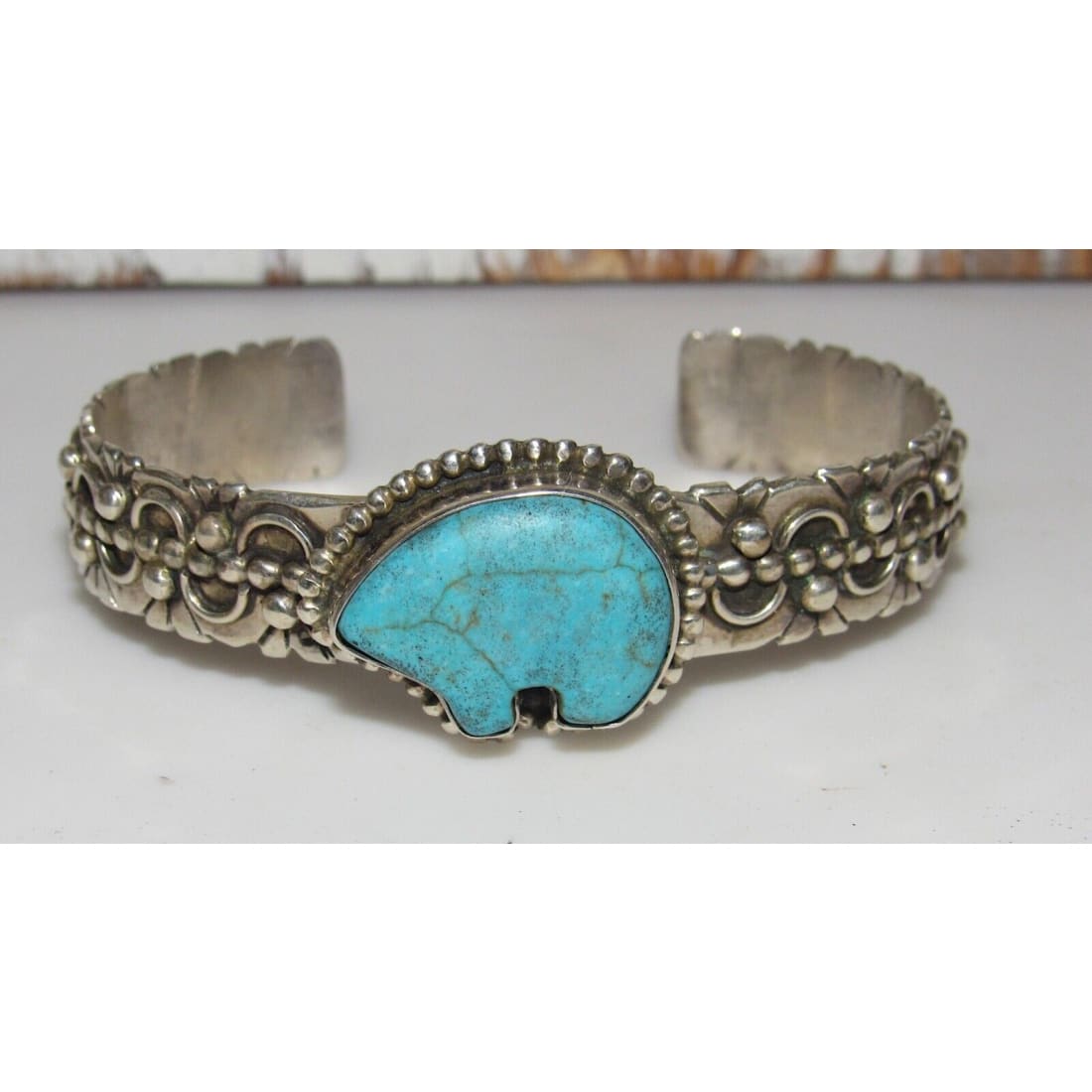 VTG Navajo Turquoise Bear Cuff Bracelet Sterling Silver 