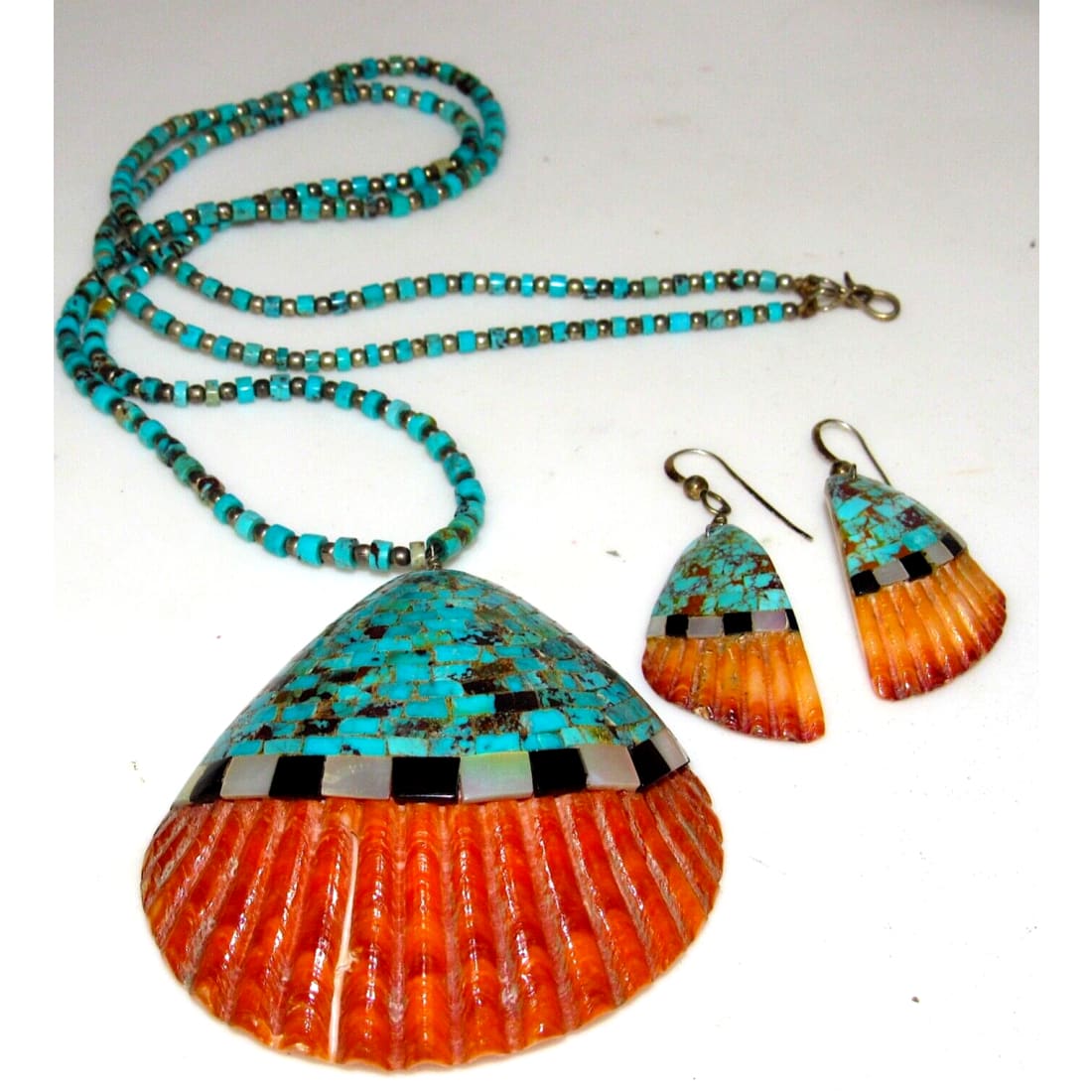VTG Santo Domingo Orange Spiny Kingman Turquoise Heishi 
