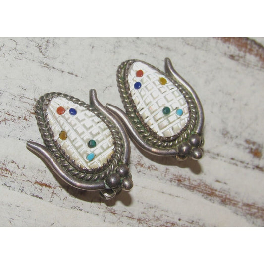 Navajo jewelry, Zuni Jewelry, Old Pawn Navajo, Old Pawn Zuni, Navajo Turquoise Rings, Navajo turquoise jewelry, Zuni turquoise jewelry, American Indian Jewelry, Navajo Bracelets, Zuni Bracelets, Navajo Rings, Zuni Rings, Old Pawn jewelry, Navajo Necklaces, Zuni Necklace