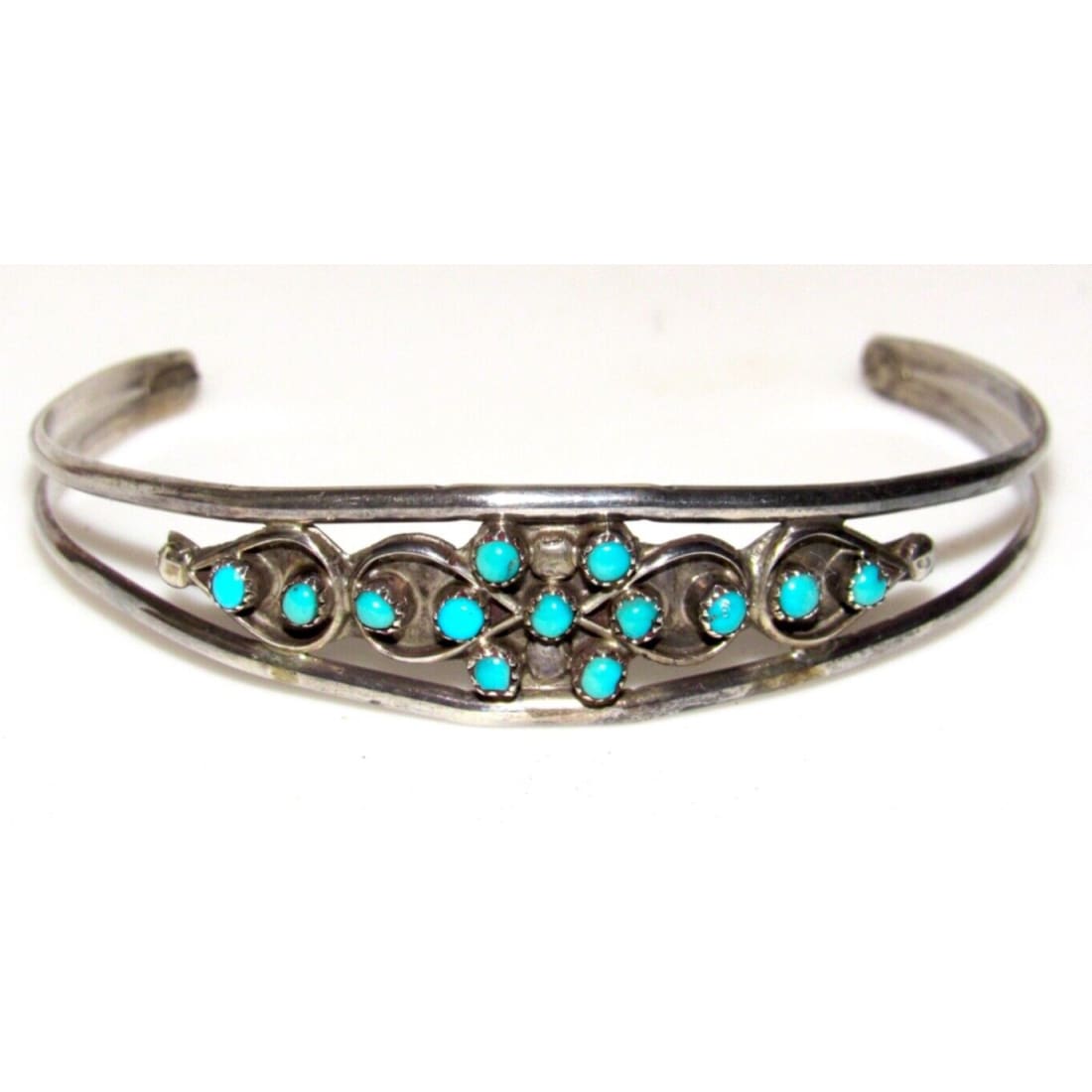Navajo jewelry, Zuni Jewelry, Old Pawn Navajo, Old Pawn Zuni, Navajo Turquoise Rings, Navajo turquoise jewelry, Zuni turquoise jewelry, American Indian Jewelry, Navajo Bracelets, Zuni Bracelets, Navajo Rings, Zuni Rings, Old Pawn jewelry, Navajo Necklaces, Zuni Necklace