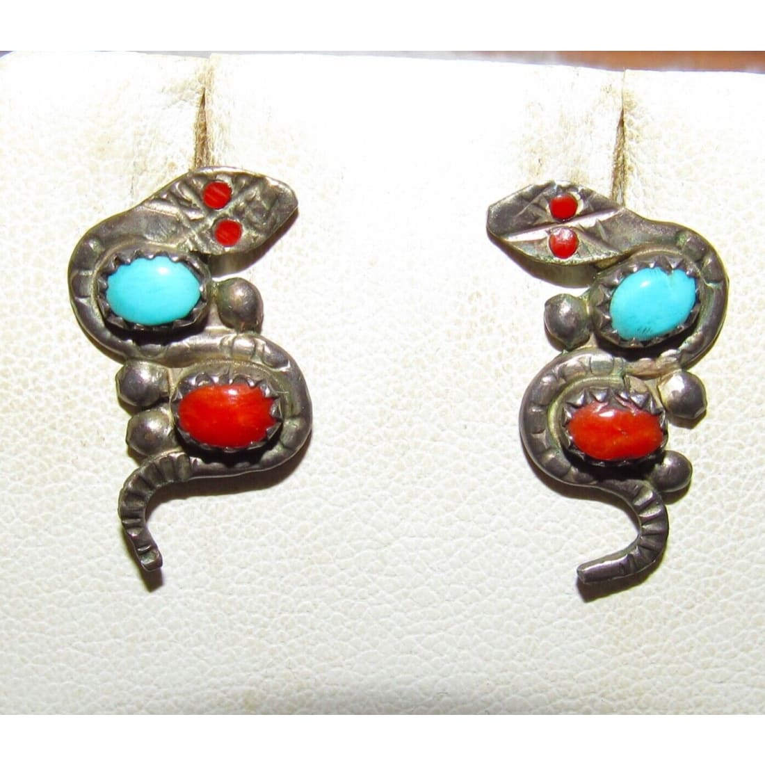 VTG Zuni Snake Stud Earrings Sterling Silver Turquoise Nieto